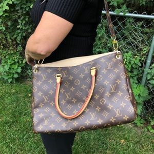 Authentic Louis Vuitton PALLAS MM